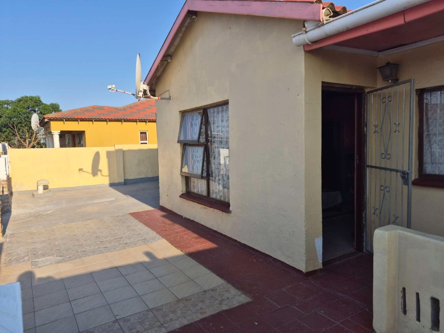 3 Bedroom Property for Sale in Zwide Eastern Cape